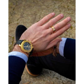 We love seeing how you style our products! Here’s Alexis showing us how to style the men’s rang